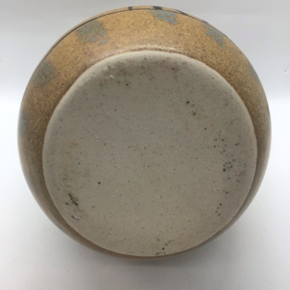 Vintage Flat Earth Three Warriors Studio Pottery Vase by Michael Schlyer - Picture 6 of 8